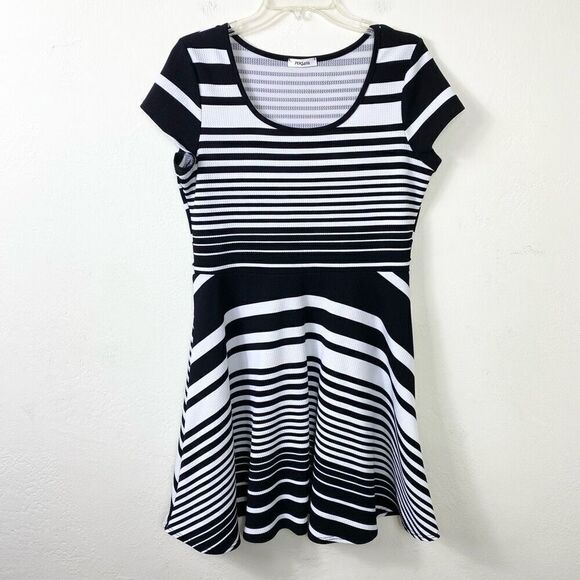 Persaya Black & White Striped Cap Sleeve Scoop Neck A Line Mini Dress Size XL - Picture 1 of 4
